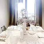 Charming Chic Design 아파트
