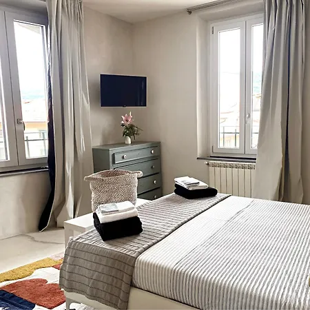 Apartament Charming Chic Design *