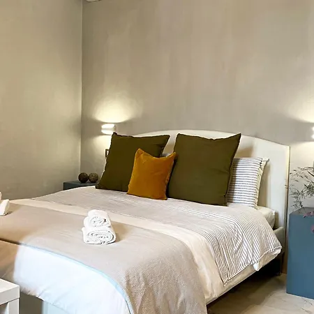 Charming Chic Design Apartament