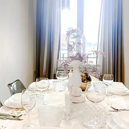 Charming Chic Design Apartament *